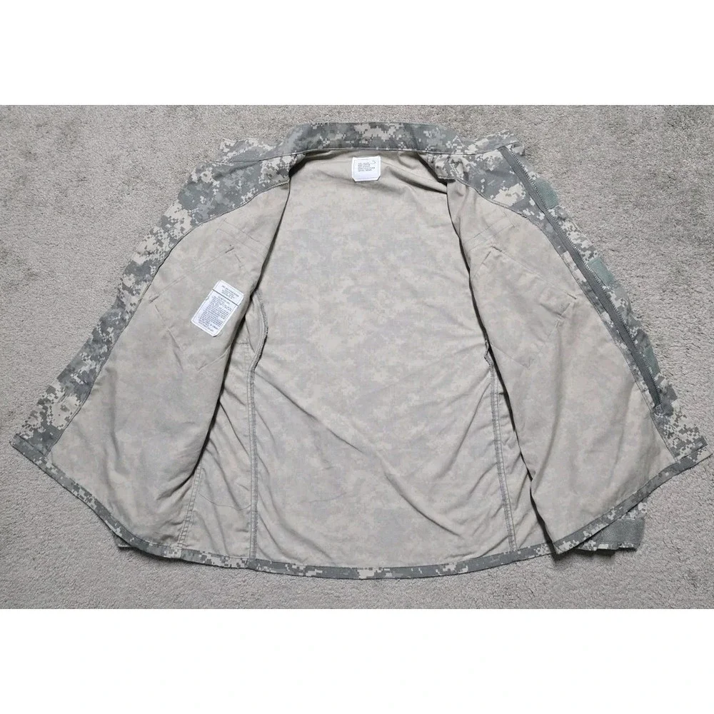 US Military Mens Digital Camo Army Combat Uniform Jacket‎ Size L Reg Hunting
